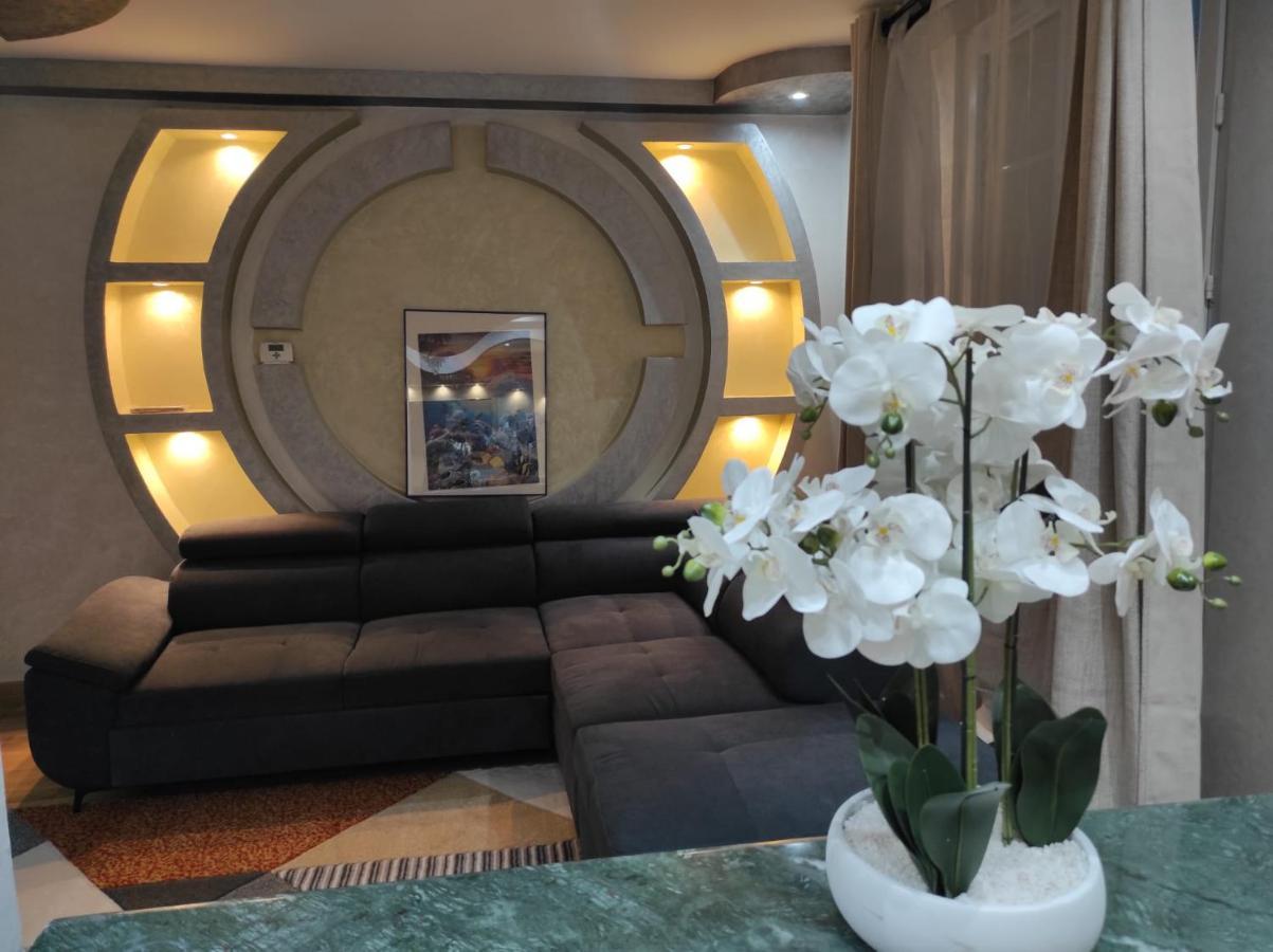 Maison Elegante Et Spacieuse 埃库昂 外观 照片